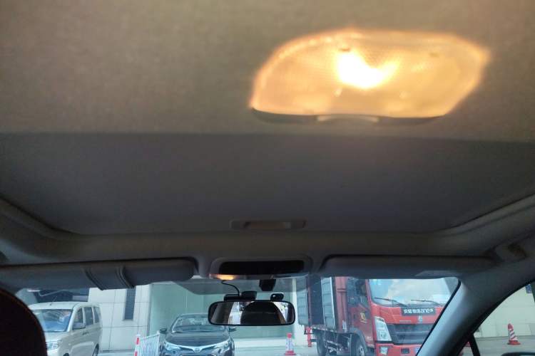 Used Subaru XV 2017 2.0i Luxury Edition
