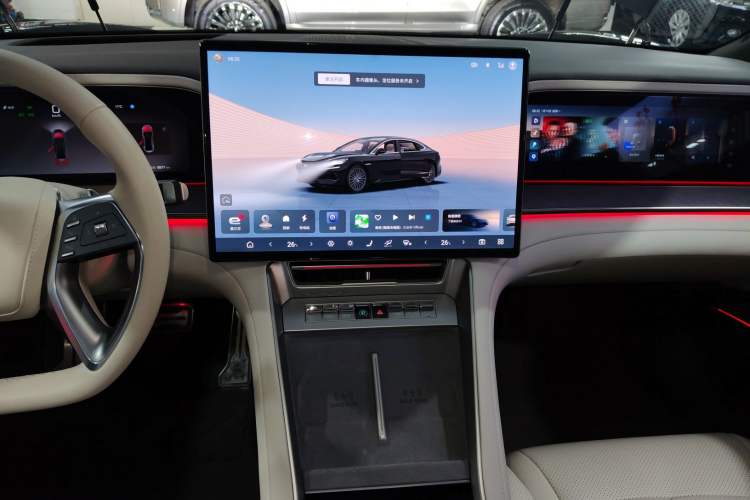 Used Denza Z9 2024 1100 km All-Wheel-Drive Ultra Version