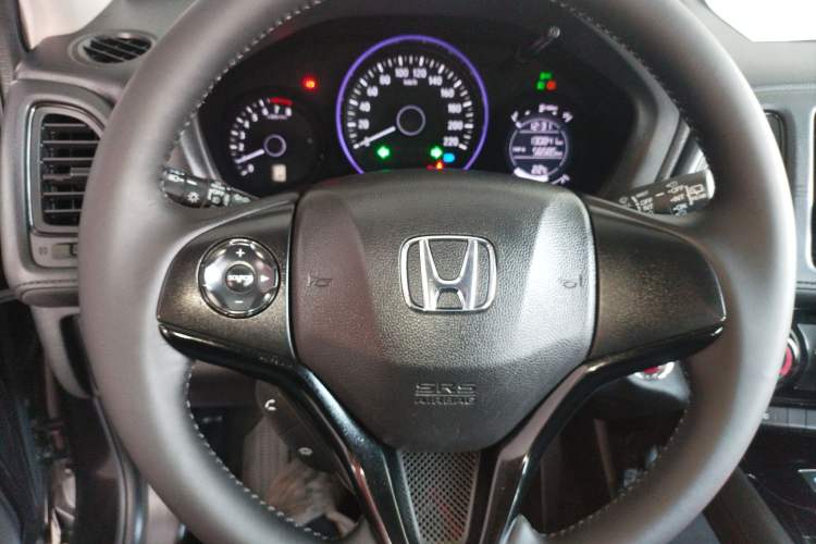 Used Honda Vezel 2016 1.8L CVT Front-Wheel Drive Pioneer Edition
