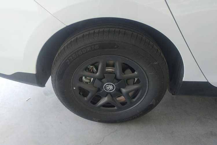 Used BYD Qin PLUS 2025 DM-i Smart Drive 55KM Leading Model
