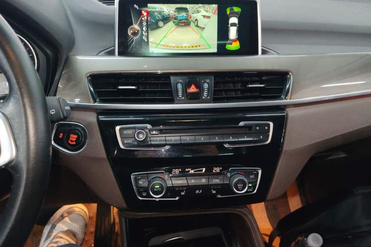 Used BMW X1 2016 xDrive20Li Luxury Model
