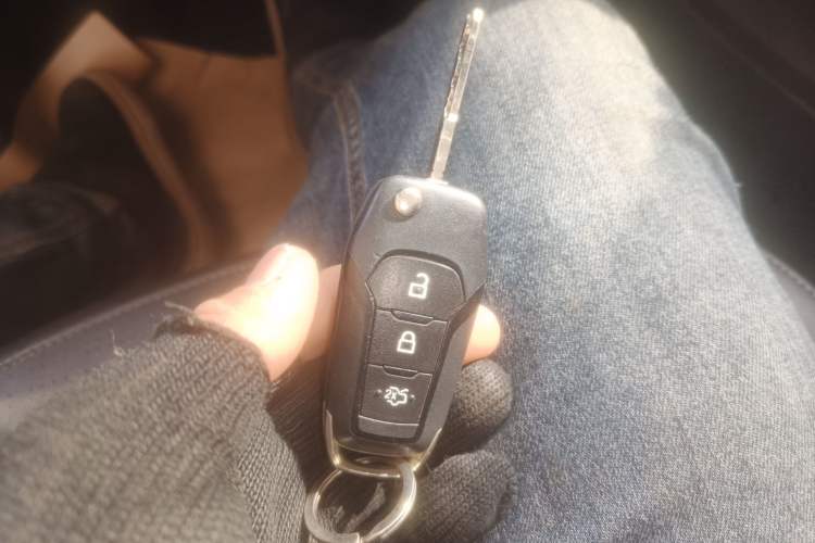 Used Ford Escort 2015 1.5L Automatic Fashion Model