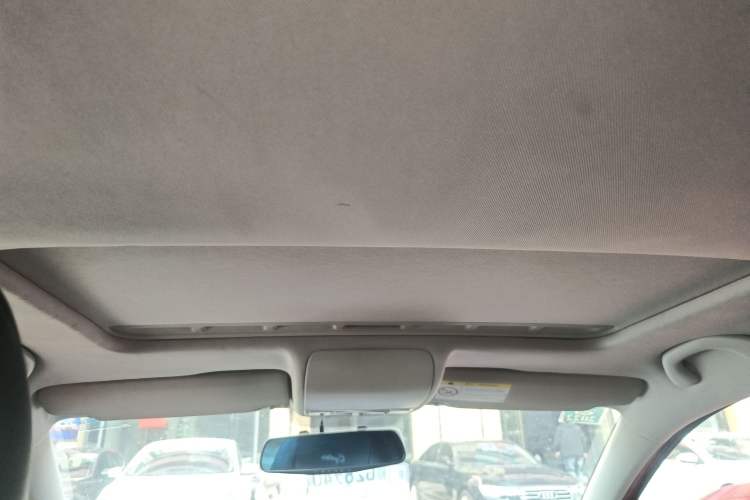 Used Volkswagen Polo 2016 1.6L Automatic Comfort Model
