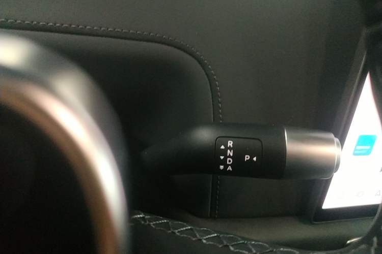 Used Li Auto L8 2025 Pro Smart Refresh Edition
