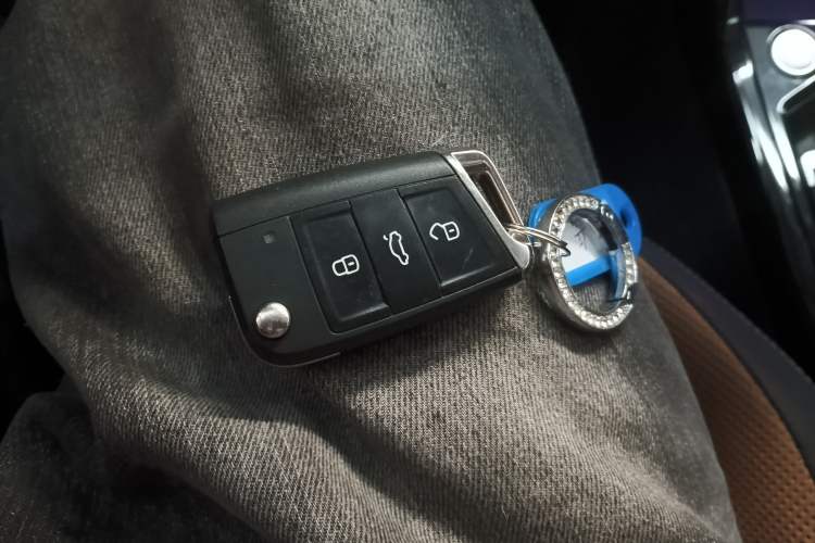 Used Volkswagen Tayron 2019 330TSI Two-Wheel Drive Luxury Model China VI Standard