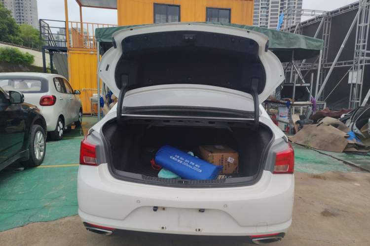 Used Buick Verano 2017 Sedan 20T Dual-Clutch Leading Model
