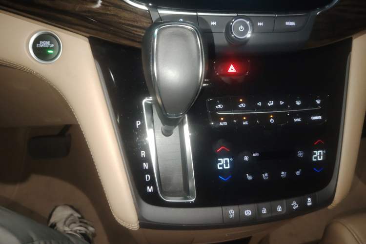 Used Buick GL8 2017 ES 28T Flagship Model China V Standard
