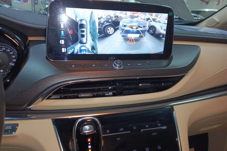 Used Buick GL8 2023 Land Executive Class 652T Luxury Model
