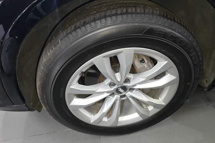 Used Audi Q7 2019 45 TFSI Comfort Model
