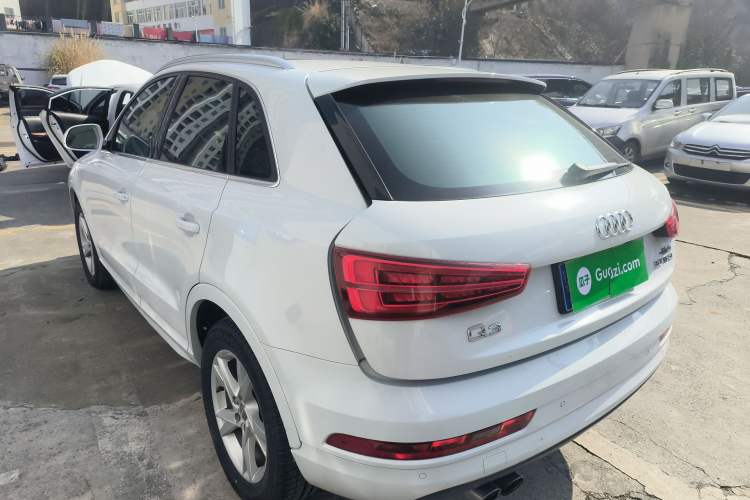 Used Audi Q3 2017 30 TFSI Fashion Model

