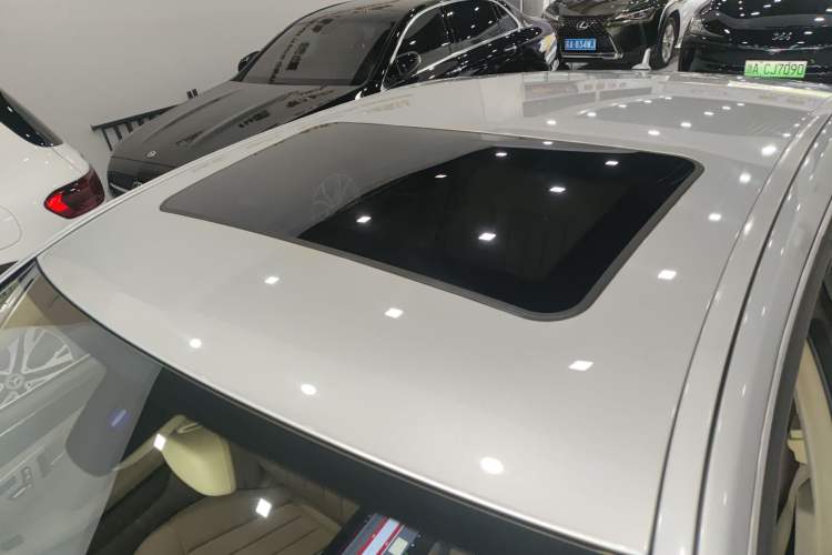 Used Mercedes-Benz E-Class 2015 E 260 L Sport Edition
