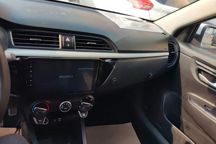 Used Kia K2 2017 Sedan 1.4L Manual Transmission GLS