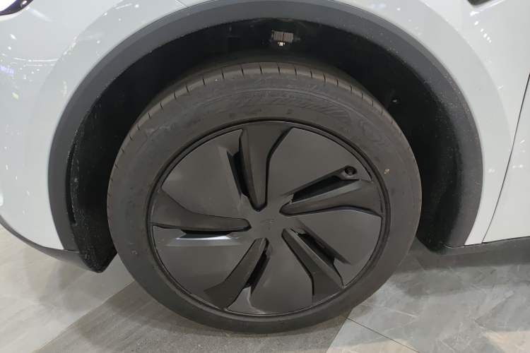 Used Tesla Model Y 2026 Rear-Drive Model