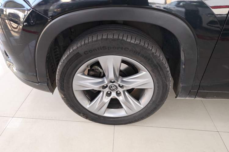 Used Toyota Highlander 2018 2.0T Four-Wheel Drive Prestige Version 7 Seats China VI Standard