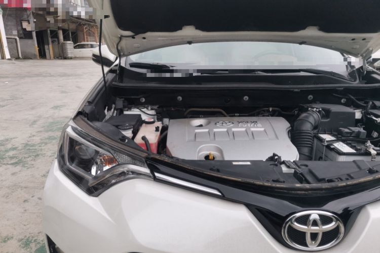 Used Toyota RAV4 2019 2.0L CVT Two-Wheel Drive Urban Edition China VI Standard