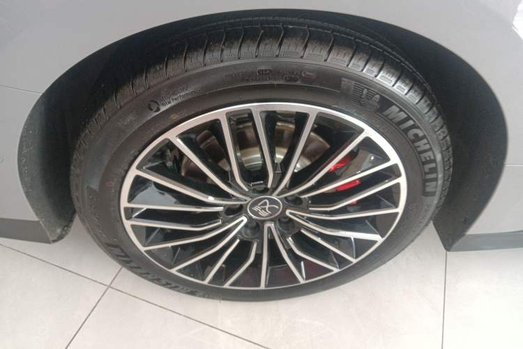 Used BYD Han 2025 EV with 701 km of Laser Radar-Enabled Intelligent Driving