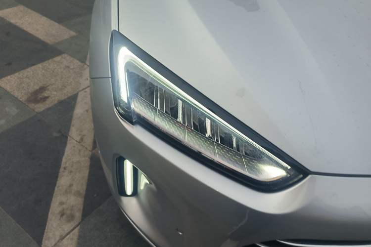 Used Hima AITO M5 2022 Range-Extended Rear-Drive Standard Version
