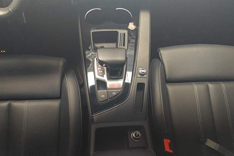 Used Audi A4L 2024 40 TFSI Luxury Dynamic Edition