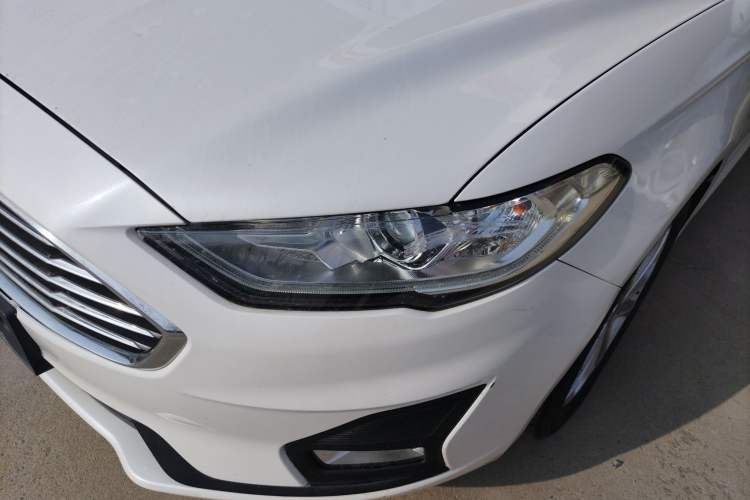 Used Ford Mondeo 2018 EcoBoost 180 Smart Control Fashion Model China VI Standard
