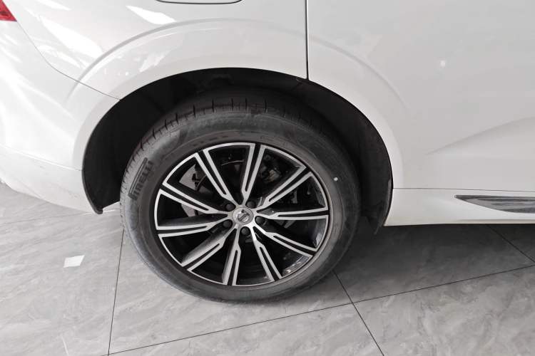 Used Volvo XC60 2021 T5 4x4 Smart Luxury Edition