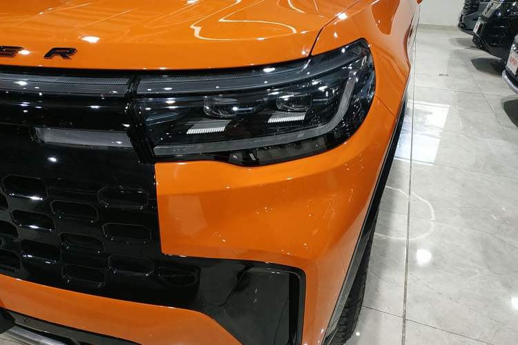 Used Ford Explorer 2024 2.3T EcoBoost Kunlun Peak Edition 7-Seater
