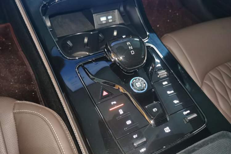 Used BYD Han 2023 DM-i Champion Edition 121KM Prestige Model
