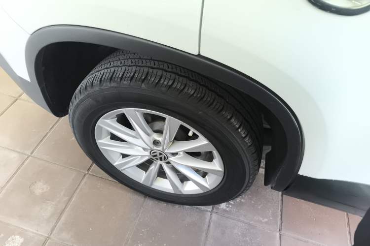 Used Volkswagen Tiguan 2015 1.8TSI Automatic Two-Wheel Drive Comfort Edition
