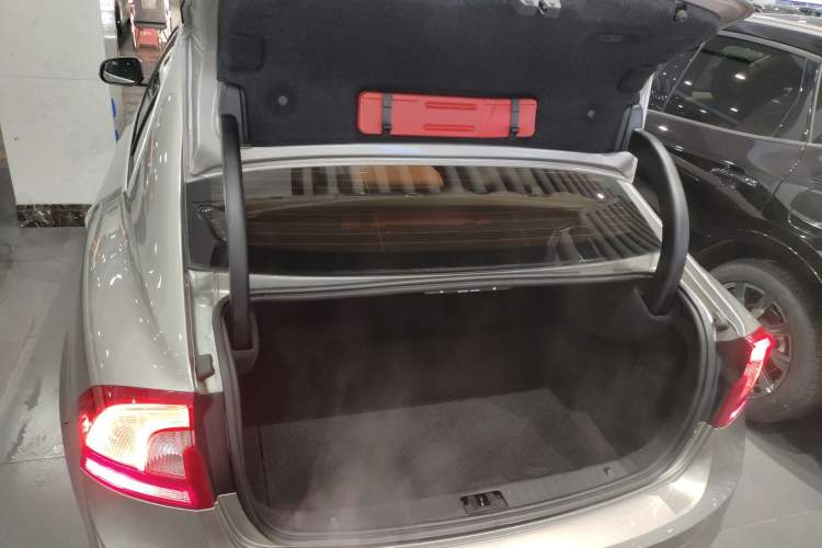 Used Volvo S60 2016 S60L T4 Zhiyuan Edition
