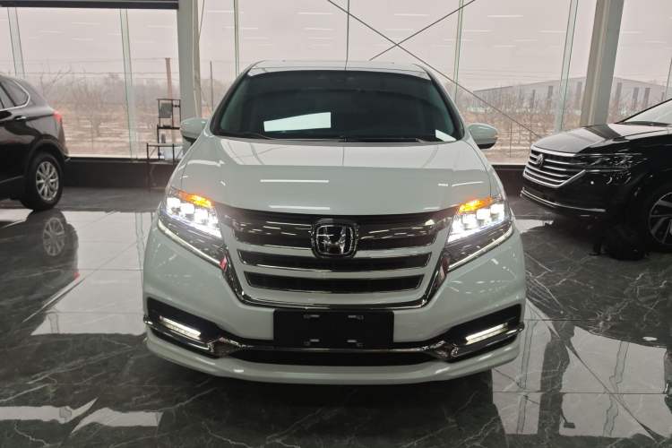 Used Honda Elysion 2019 2.0L Hybrid Luxury Edition
