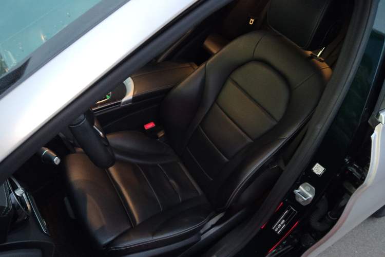 Used Mercedes-Benz C-Class 2019 C 180 L Fashion Edition Sport Version
