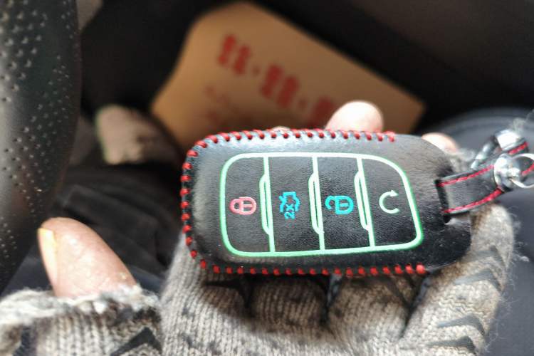 Used Changan CS95 2021 2.0T Two-Wheel Drive Luxury Version
