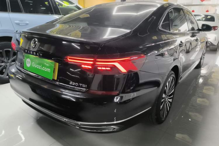 Used Volkswagen Passat 2020 Revised Version 330TSI Luxury Edition China VI Standard
