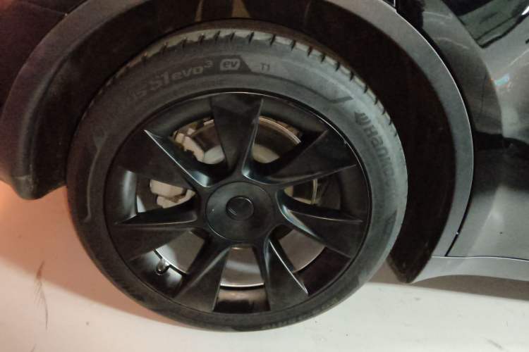 Used Tesla Model Y 2022 Revised Version Long-Range All-Wheel Drive
