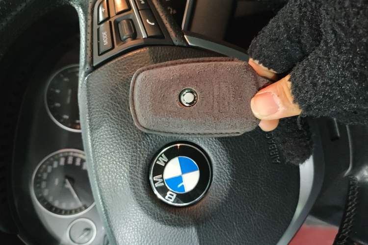 Used BMW 5 Series 2014 520Li Elegant Model
