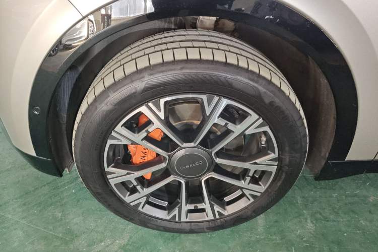 Used Lynk & Co 900 2025 2.0T Ultra
