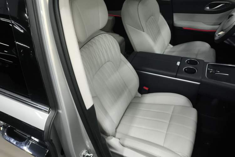 Used VOYAH Dream 2025 PHEV Four-Wheel-Drive Flagship Version – Qiankun Edition