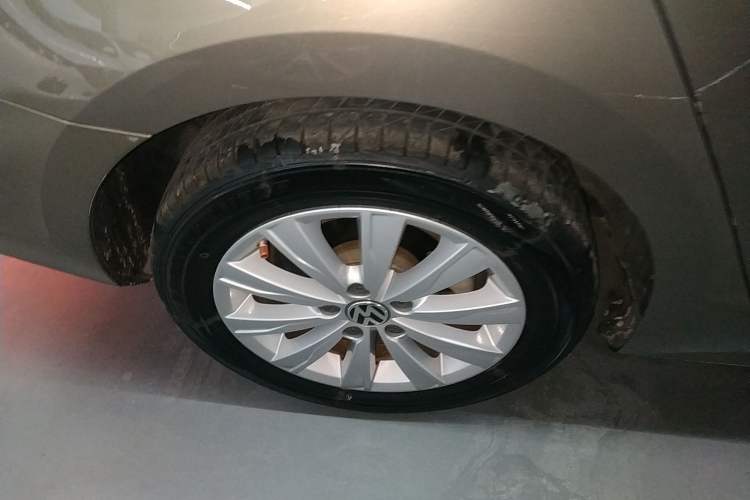 Used Volkswagen Sagitar 2015 1.6L Automatic Comfort Model
