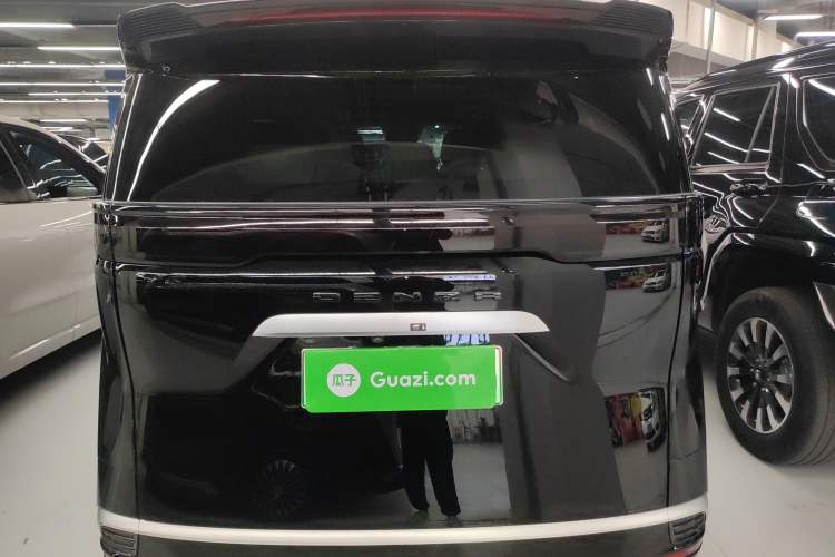 Used Denza D9 2022 DM-i 970 Four-Wheel Drive Flagship Model