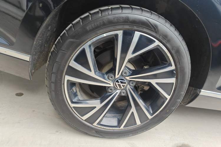 Used Volkswagen Magotan 2020 330TSI DSG Leading Model
