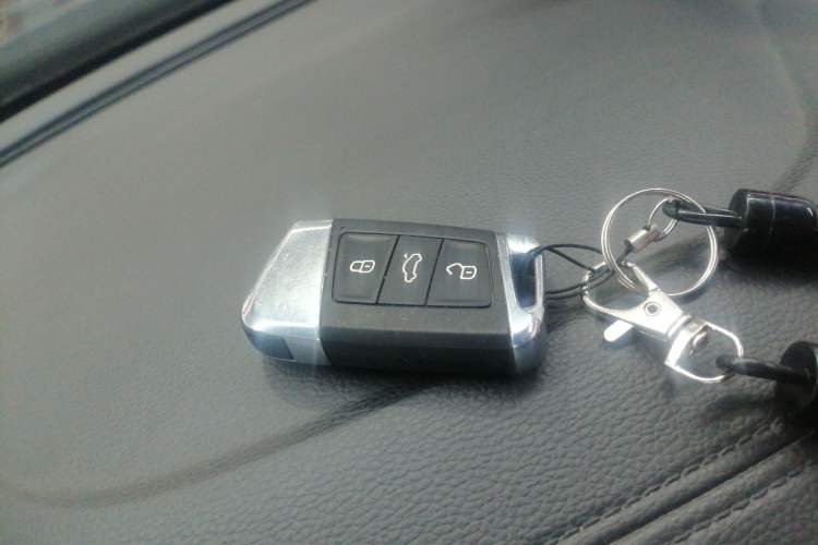 Used Volkswagen Passat 2020 330TSI Elite Edition China VI
