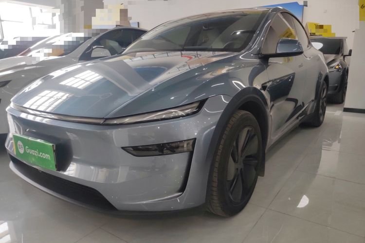Used Tesla Model Y 2025 Long-Range All-Wheel-Drive Version