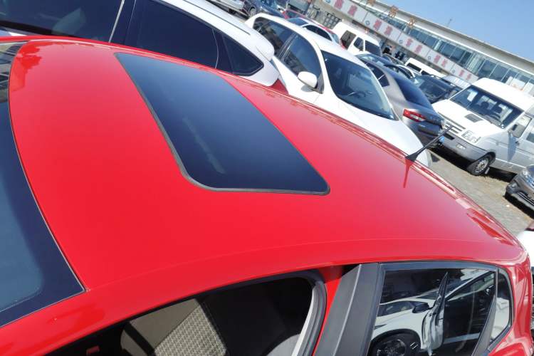 Used Volkswagen Polo 2016 1.6L Automatic Comfort Model