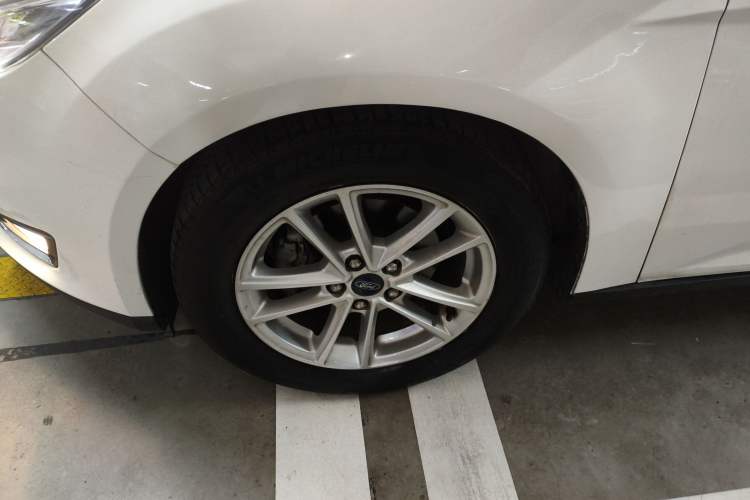 Used Ford Focus 2018 Hatchback Classic EcoBoost 180 Automatic Elite Model
