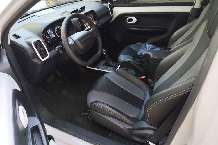 Used Roewe Clever 2022 311km QiQi BoBo Edition