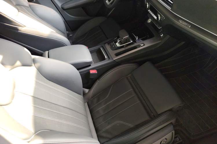 Used Audi Q5L 2025 40 TFSI Luxury Dynamic Edition
