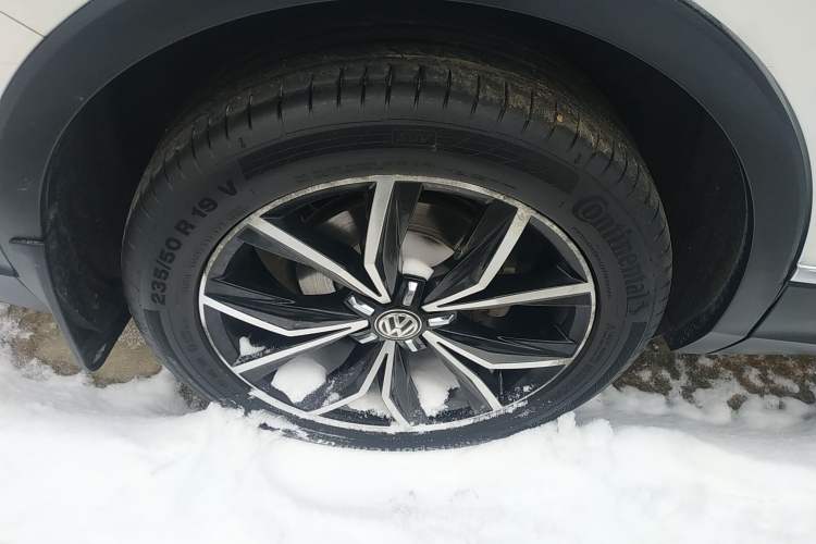 Used Volkswagen Tiguan L 2019 Revised 330TSI Automatic Two-Wheel Drive Smart & Luxury Edition China VI Standard