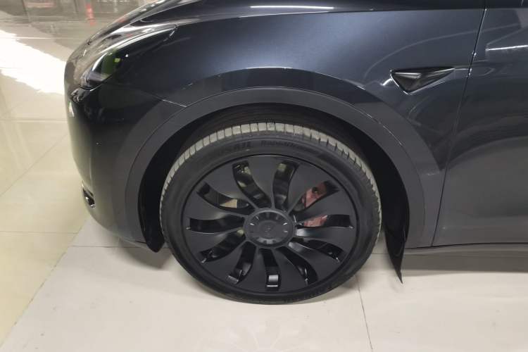 Used Tesla Model Y 2024 Rear-Wheel-Drive Version