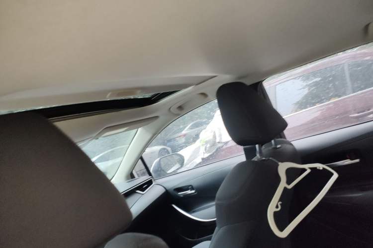 Used Toyota Corolla 2021 Dual-Motor 1.8L E-CVT Elite Edition
