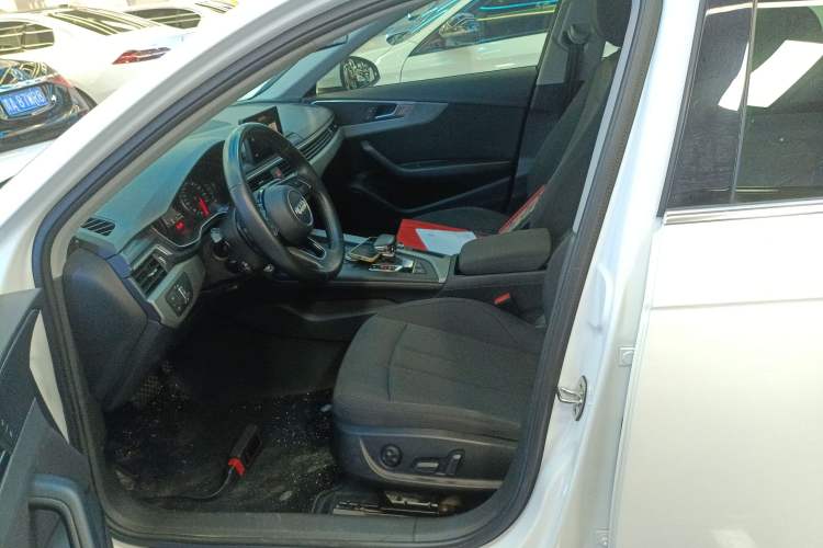 Used Audi A4L 2018 30th Anniversary Edition 40 TFSI Trendy Model