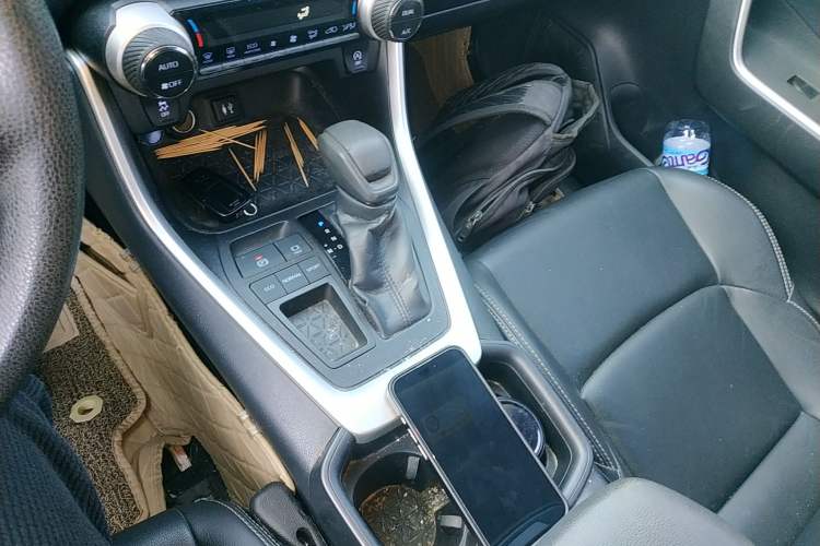 Used Toyota Wildlander 2020 2.0L CVT Two-Wheel Drive Luxury Edition